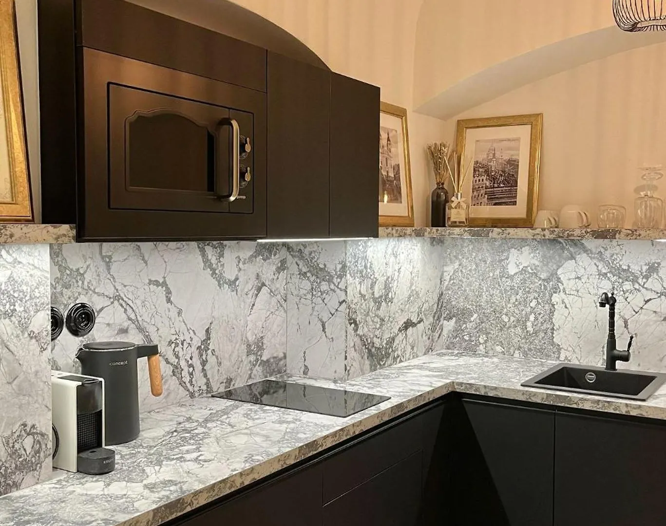 Residence London 1891 卡罗维发利 公寓式酒店